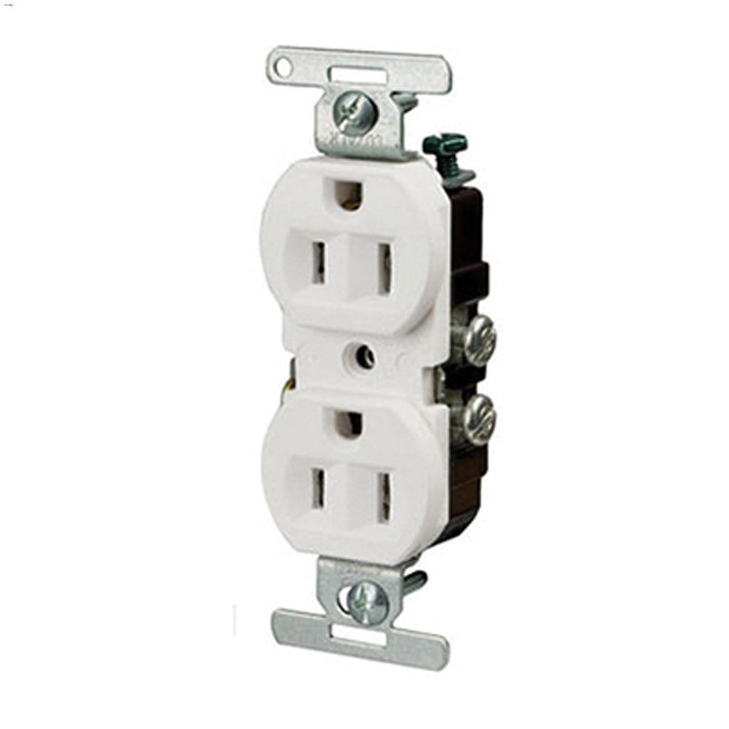 15 A White Straight Blade Duplex Receptacle