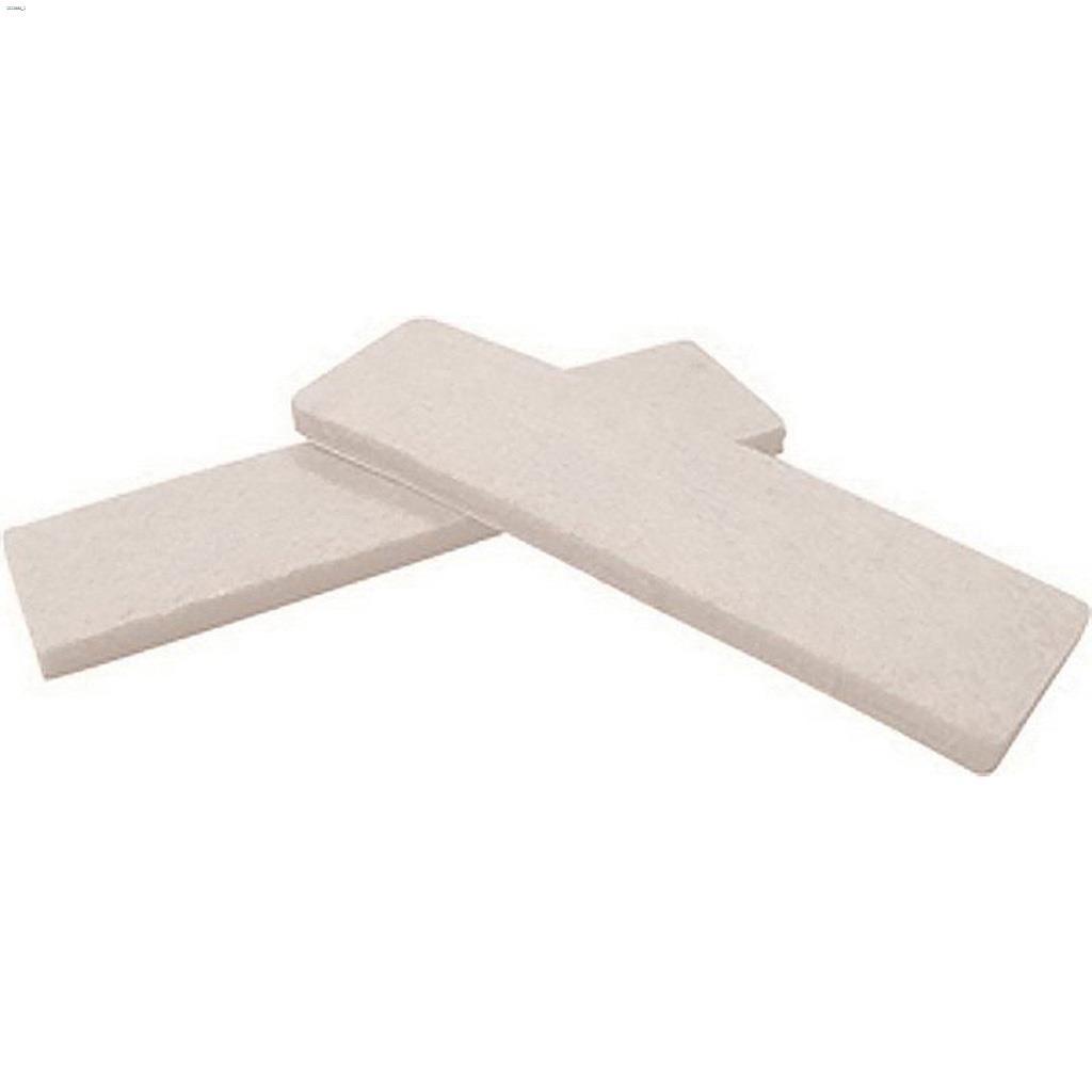Coussin feutre autoadhésif rectangulaire robuste 1" x 3-3/4"