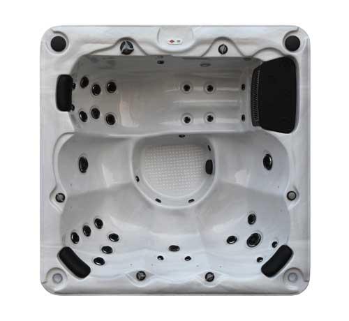 Spa à 35 Jets Plug & Play Winnipeg