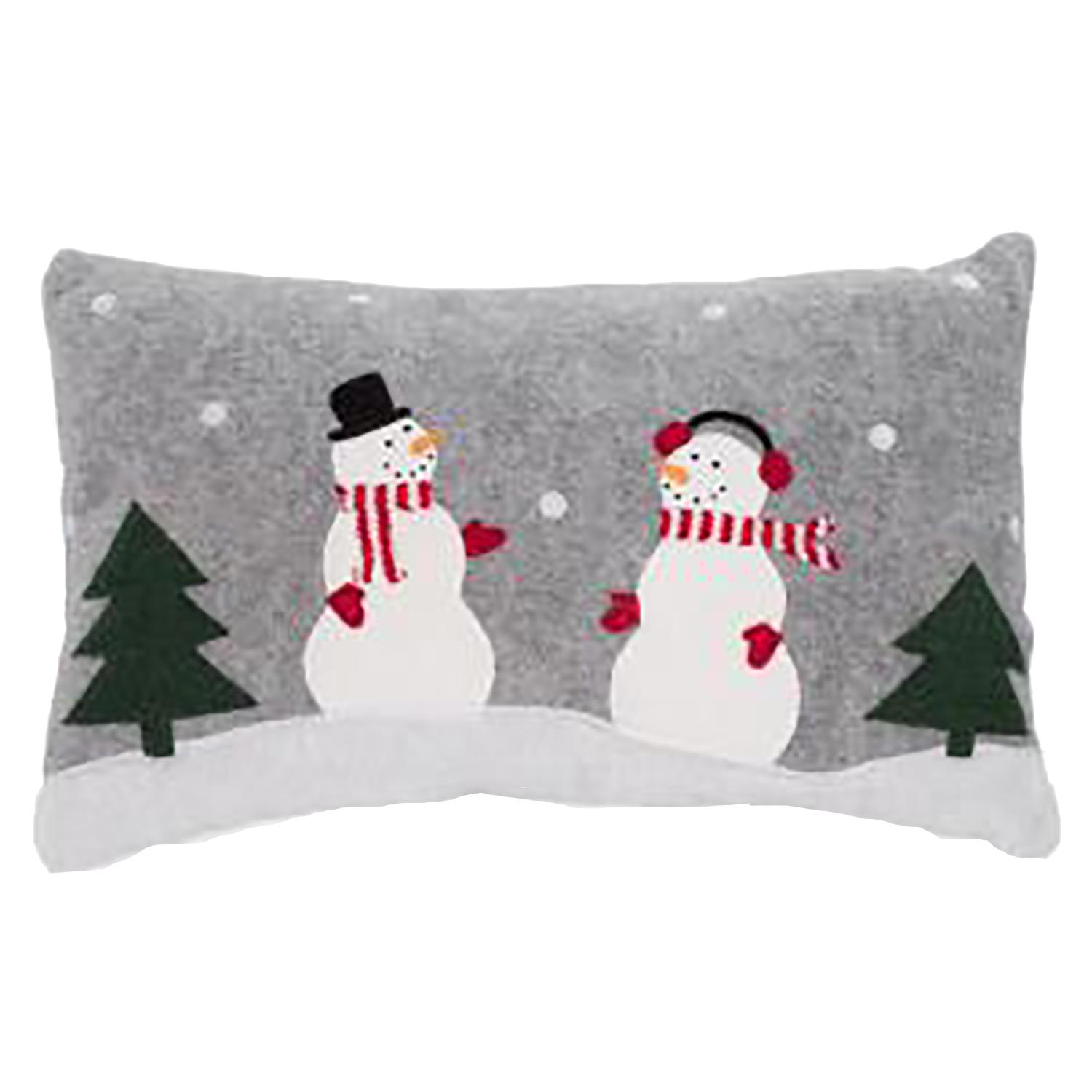 19" x 12" Snowmen Cushion