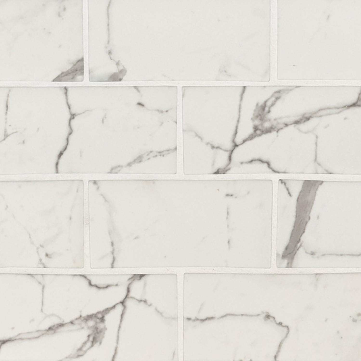 Tuile en mosaïque de verre 3 x 6 po Statuario Celano 9.4 pi3