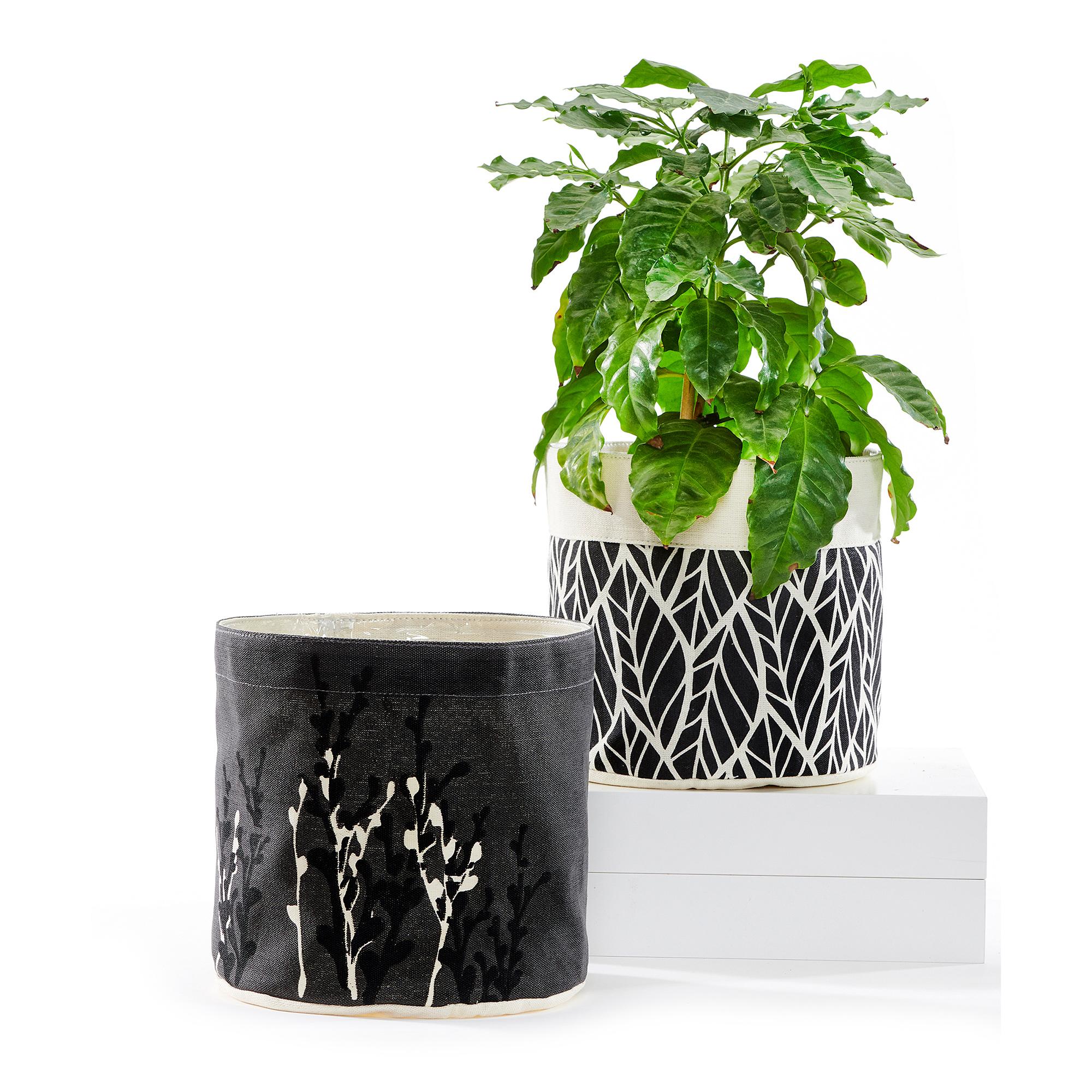 8.7" Black Collapsible And Washable Planters