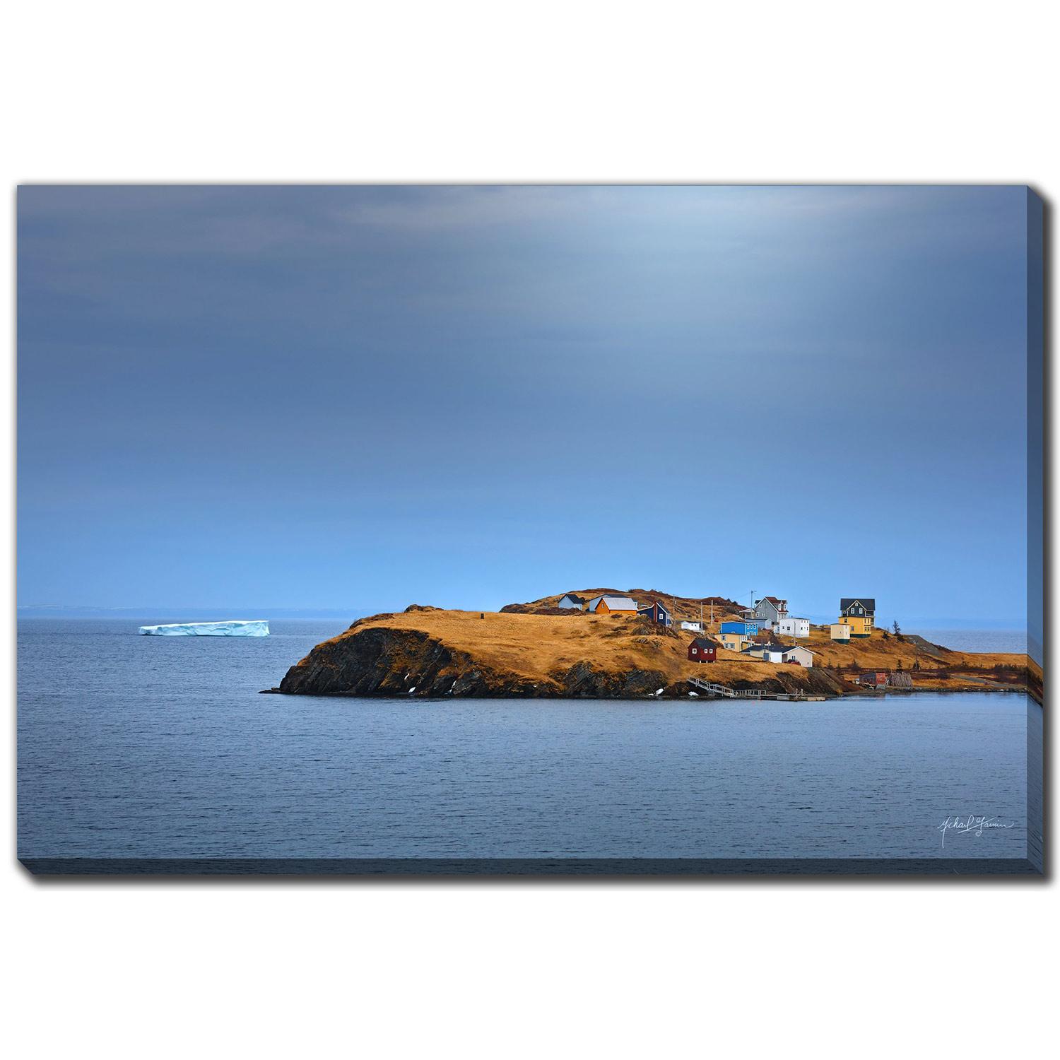 « Iceberg Ocean HIlltop Town » 38 x 60 po de Michael Garnier
