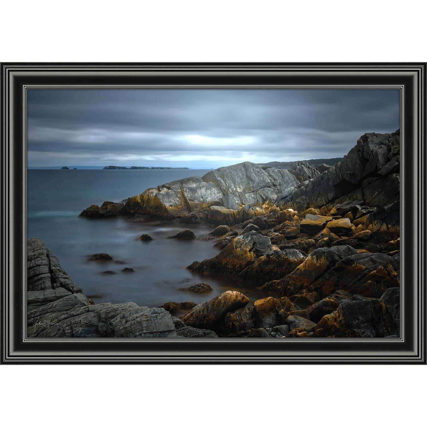 « Harbour Island Rocks Grey Day 2 » 24 x 36 po de Michael Ga