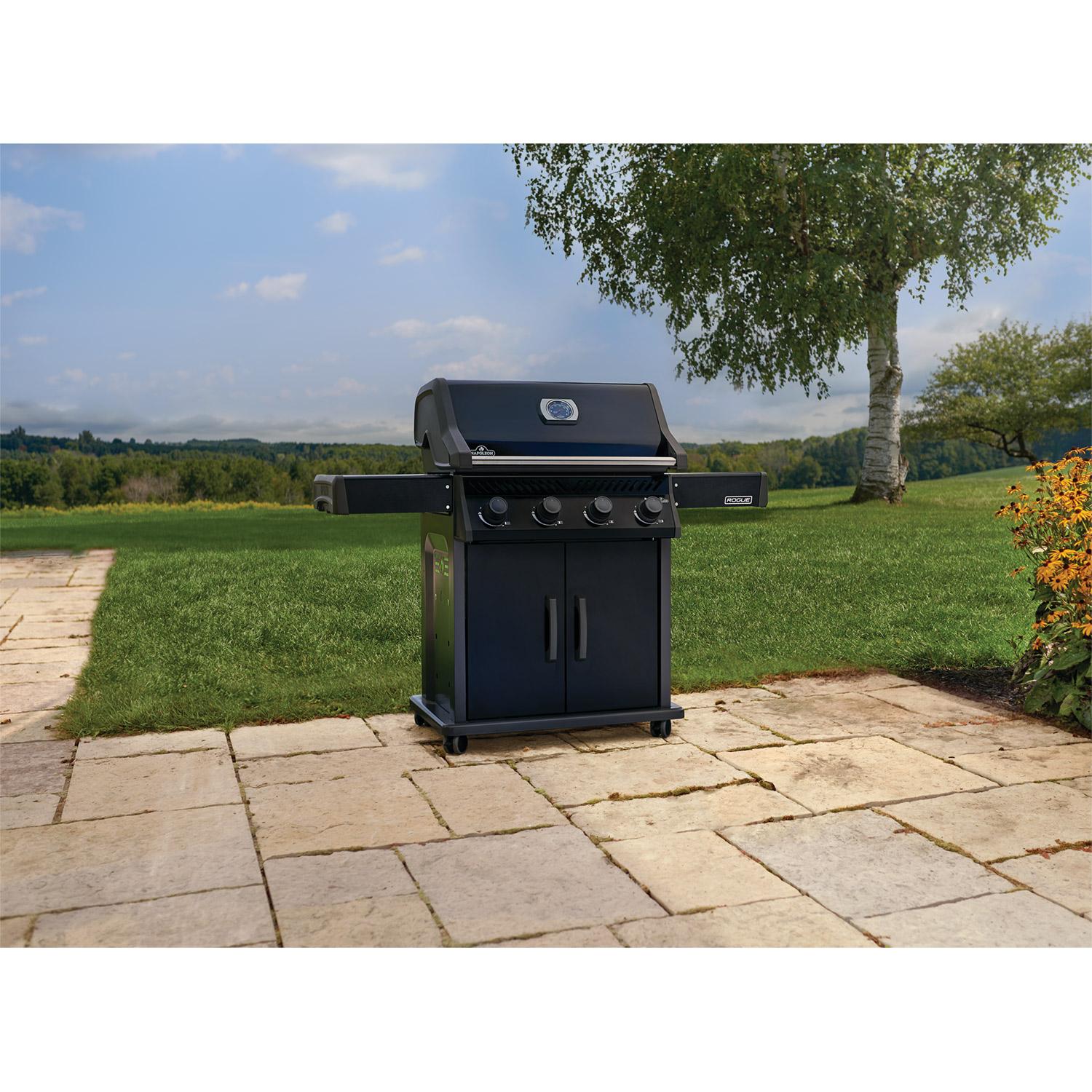 BBQ au Propane Napoleon Rogue 525