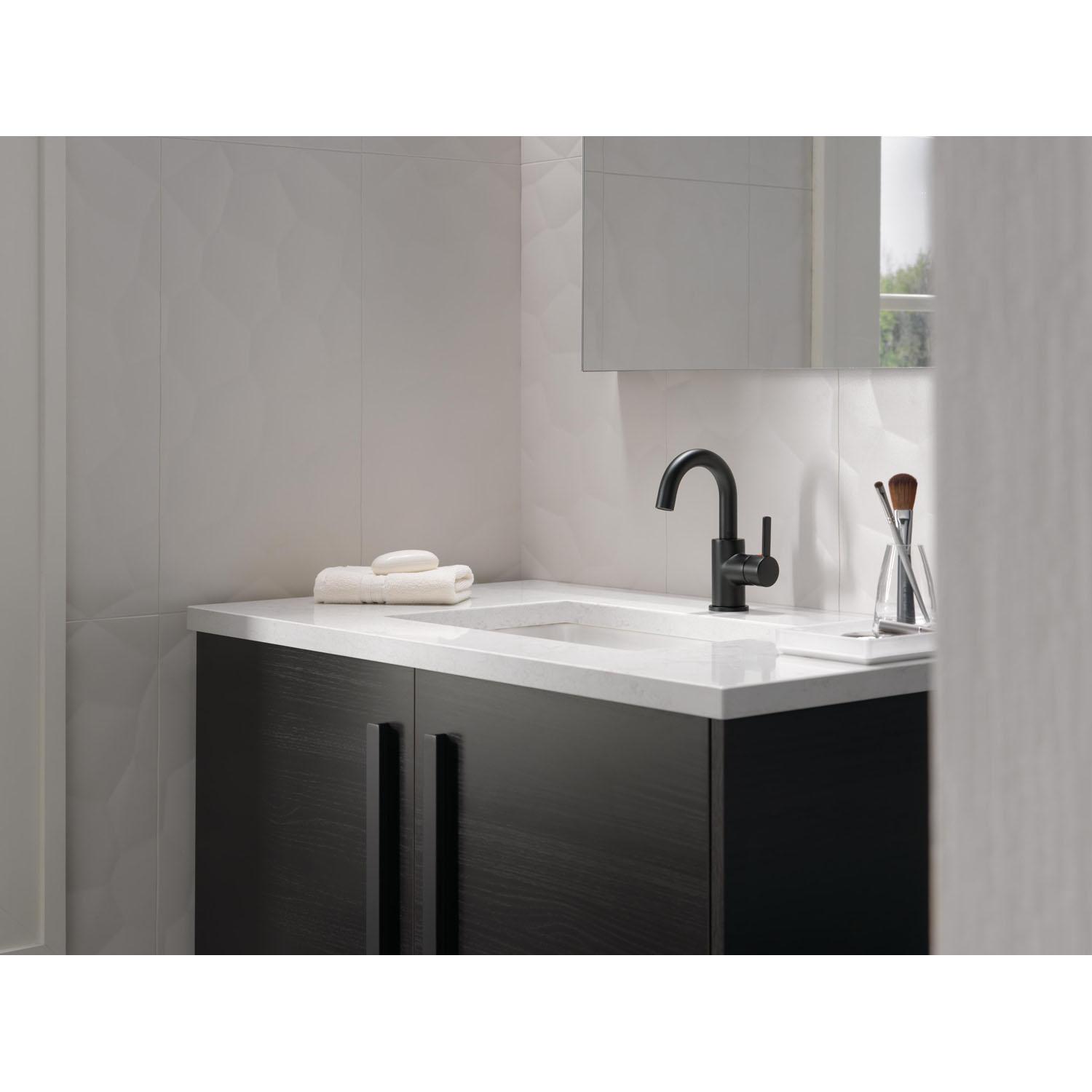 Robinet de lavabo à levier unique Precept